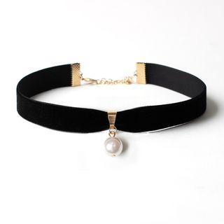 Beaded Pendant Choker