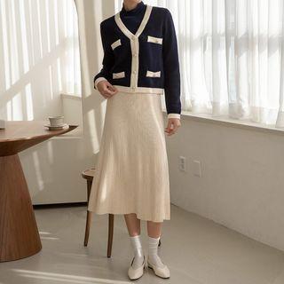 Ribbed Knit Long Flare Skirt