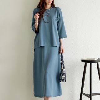Set: 3/4-sleeve T-shirt + Long Flare Skirt