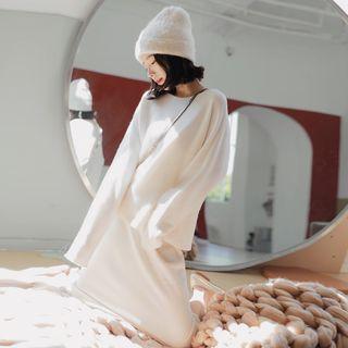Long-sleeve Knit Top / Straight Cut Midi Knit Skirt