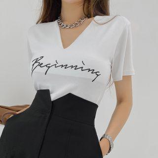 V-neck Letter Print Fitted Top