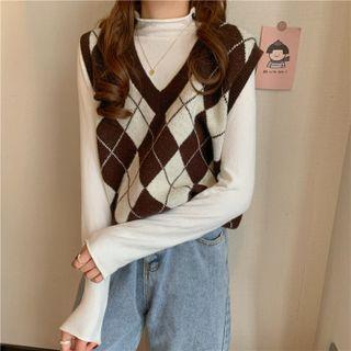 Mock-neck Knit Top / Argyle Print Sweater Vest