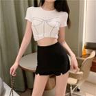 Short-sleeve T-shirt / Hot Pants
