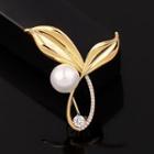 Faux Pearl Leaf Brooch 1649 - Narcissus - White Faux Pearl - Gold - One Size