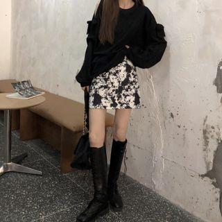 Cold-shoulder Sweatshirt / Splash Print Skirt