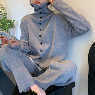 Turtleneck Cardigan / Straight-leg Pants