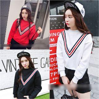 Contrast Trim Mock Neck Pullover