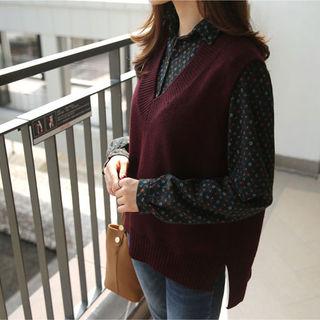 V-neck Dip-back Wool Blend Knit Vest
