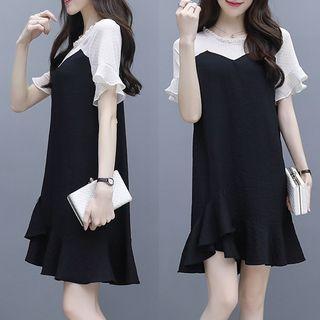 Dotted Ruffle Hem Short-sleeve Dress