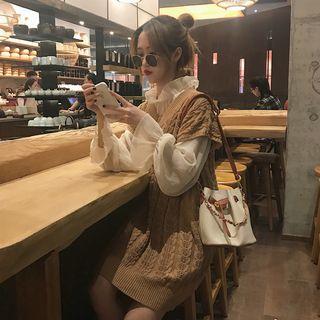 Ruffle Lantern-sleeve Blouse / Cable-knit Short-sleeve Mini Dress