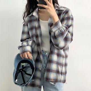 Plaid Shirt / Straight Cut Jeans