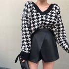 Houndstooth V-neck Sweater