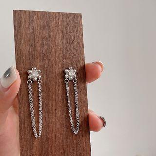 925 Sterling Rhinestone Floral Earring E348 - Silver - One Size