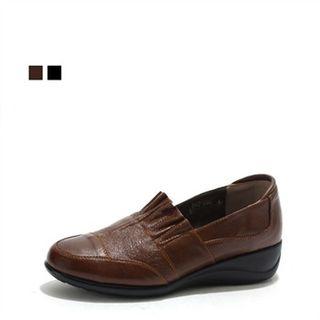 Genuine Leather Shirred Wedge Loafers