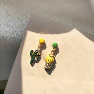 Non-matching Rhinestone Alloy Cactus Dangle Earring