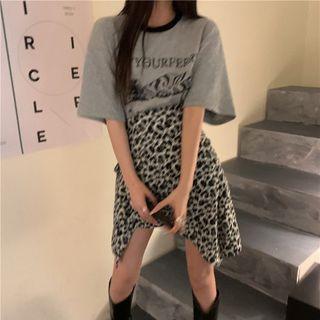 Elbow-sleeve Print T-shirt / Leopard Print Mini Skirt