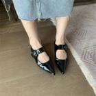 Pointy-toe Flat Slide Sandals
