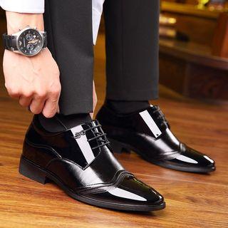 Hidden Wedge Oxford Shoes