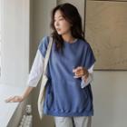 Sleeveless Kangaroo-pocket Sweatshirt