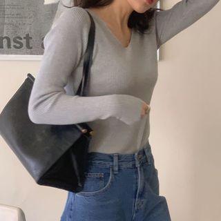 Long Sleeve V-neck Plain Ribbed Knit Top