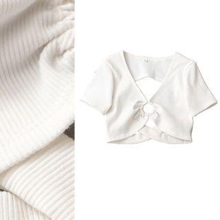 Keyhole Short-sleeve Crop Top