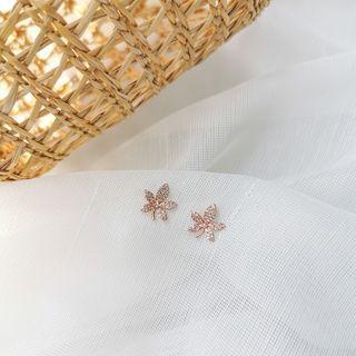 Maple Leaf Stud Earring As Shown In Figure -