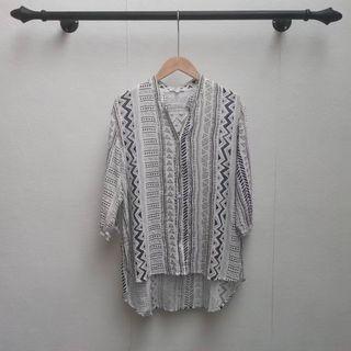 3/4-sleeve Collarless Print Shirt