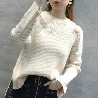 Cutout Slit-side Sweater