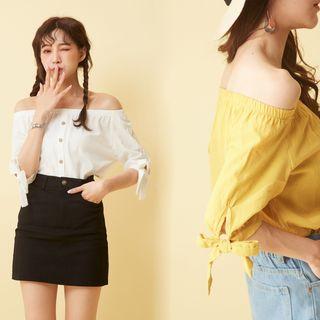 Elbow-sleeve Button Top