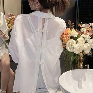 Button-back Long-sleeve Light Jacket
