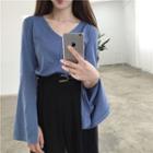 Plain V-neck Long-sleeve Loose-fit Top