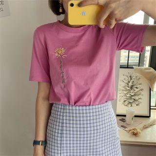 Sequined Flower Embroidered Short-sleeve T-shirt