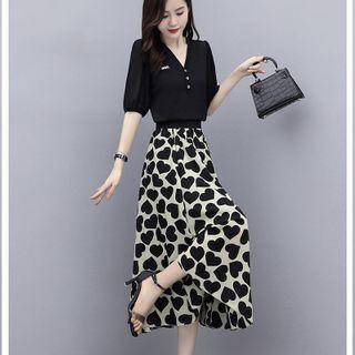 Set: V-neck Short-sleeve T-shirt + Heart Print Midi A-line Skirt