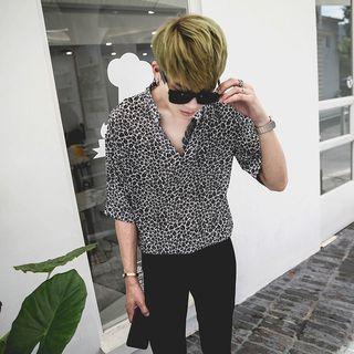 Leopard Patterned Elbow Sleeve Split Neck Shirt