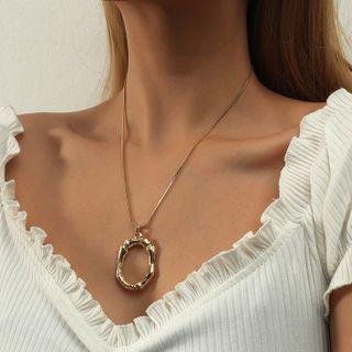 Letter O Pendant Alloy Necklace Gold - One Size