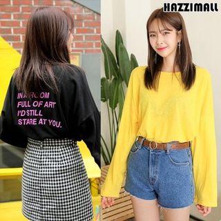 Scoop-neck Lettering T-shirt