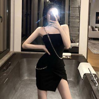 Chain-accent Slim-fit Sleeveless Dress