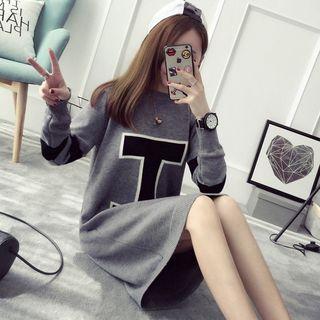 Lettering Midi Sweater Dress