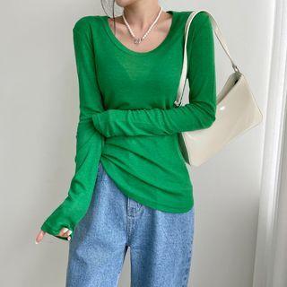 Curve-hem Woolen Top