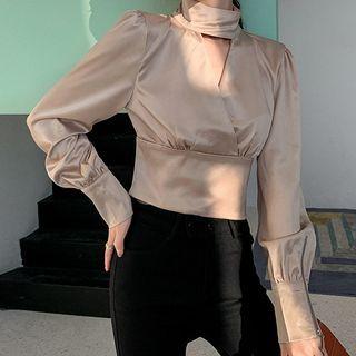 Long-sleeve Halter Open-back Cropped Top