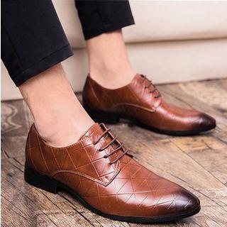 Pointed Pattern Oxfords