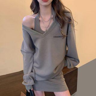 Lettering Sweater / Halter-neck Sheath Dress