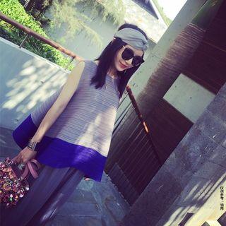 Set: Sleeveless Two-tone A-line Top + Gaucho Pants As Shown In Figure - One Size