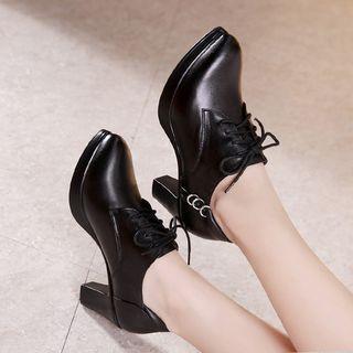 Chunky Heel Platform Lace-up Pumps