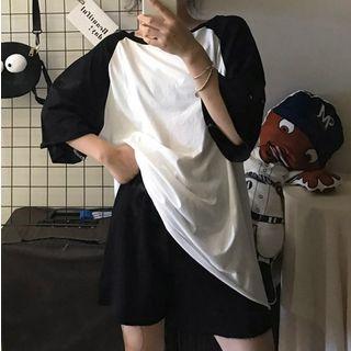 3/4-sleeve Oversized Raglan T-shirt / Sweatshorts