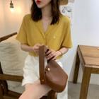 Keyhole-back Lapel Linen Shirt