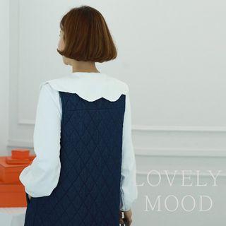 Scallop-edge Wide-collar Blouse