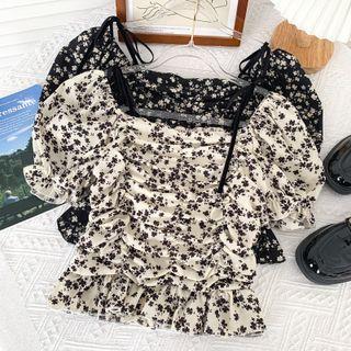 Details Floral Ruched Crop Top