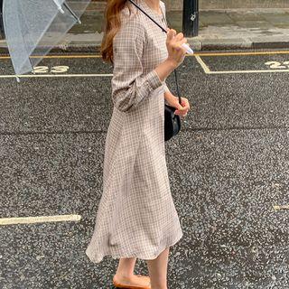 Round-neck Plaid Midi Dress Beige - One Size