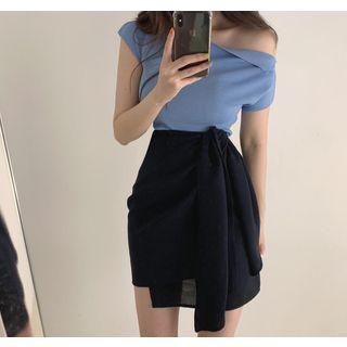 Plain Short-sleeve T-shirt / Plain Skirt